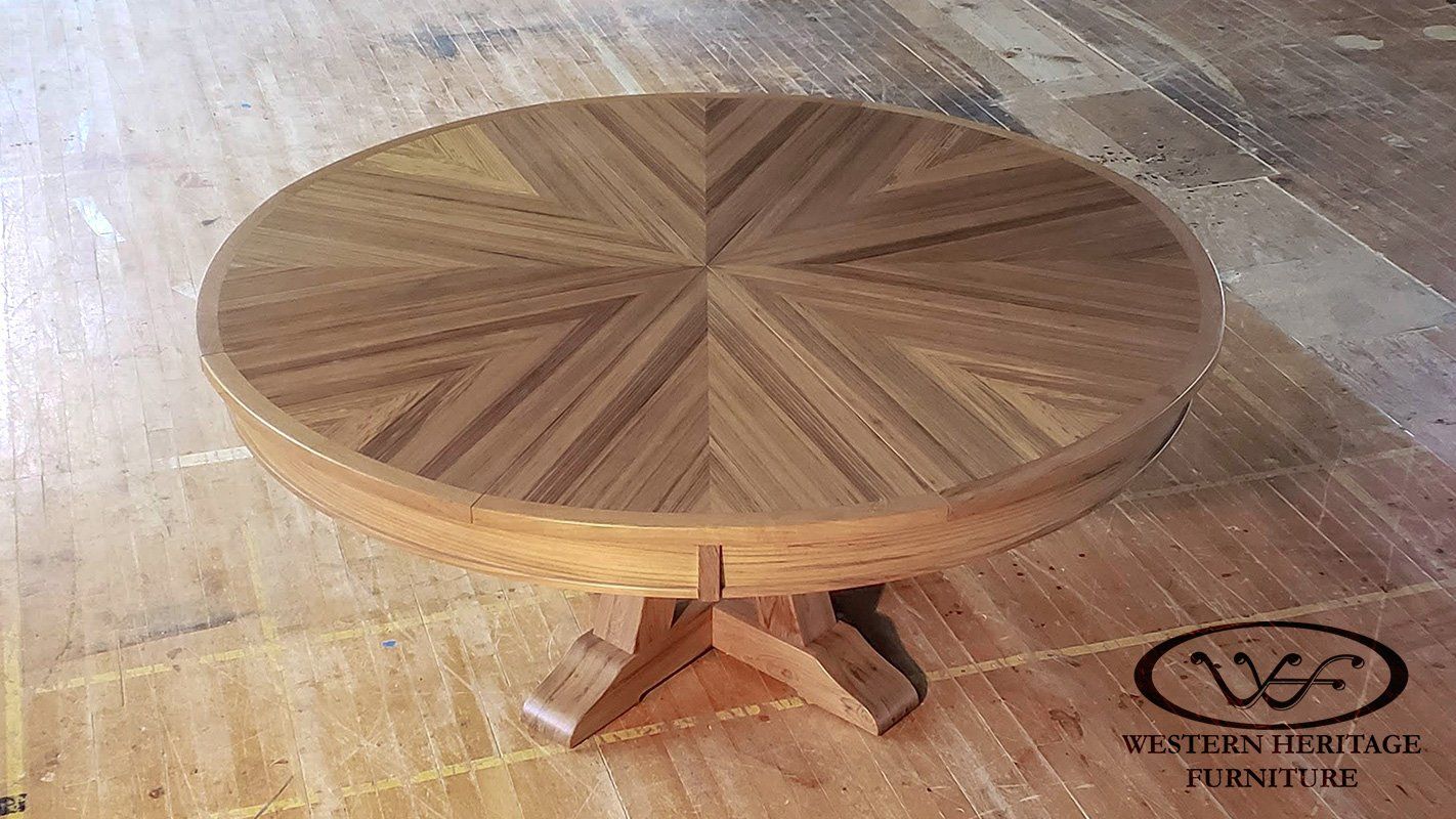 8 Leaf Expanding Round Table Top View - Carina