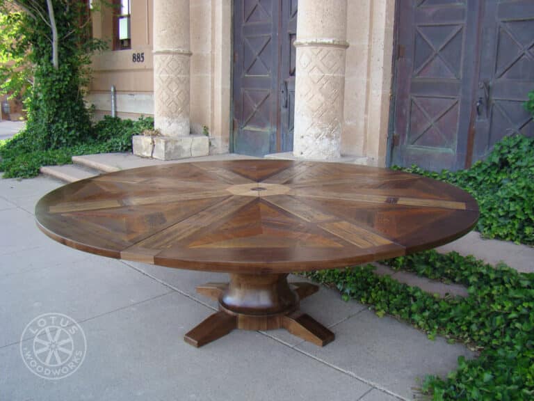8 Leaf Expanding Round Table Expanded Side View - Bray