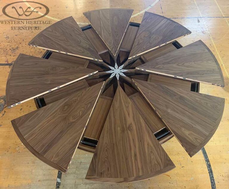 8 Leaf Expanding Round Table Expanding, Top View - Plum Sheep