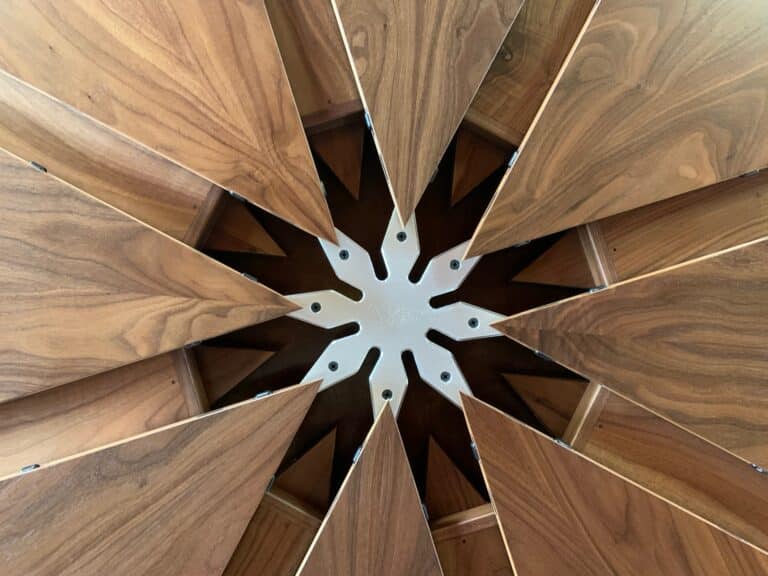 8 Leaf Expanding Round Table Inside View - Casden