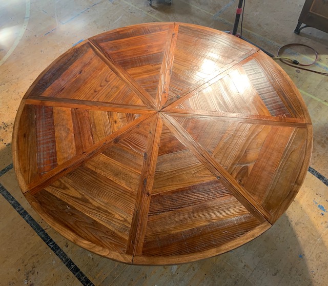 8 Leaf Expanding Round Table Top View - Los Griegos